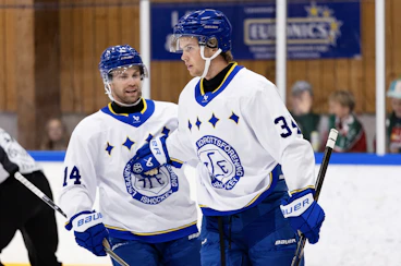 Leksands Zaki Crookes jublar ihop med Oskar Lang