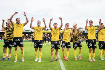 Mjallby aif jublar efter match