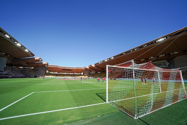 Monacos hemmaarena, Stade Louis II.
