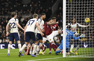 vem åker ur premier league odds 25/26